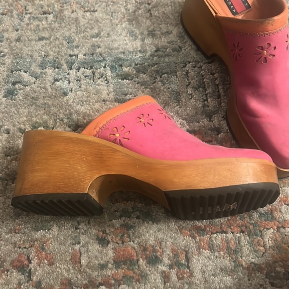 Vintage Tommy Hilfiger Clogs Size 7.5 - Picture 2 of 8